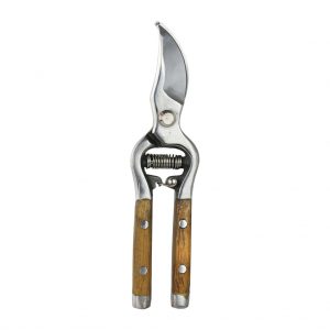 Wooden Handled Bypass Secateurs
